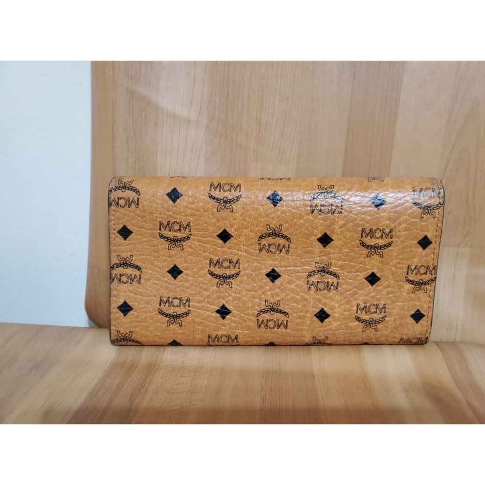 Authentic MCMCognac Visetos Trifold envelope wallet - Picture 5 of 9